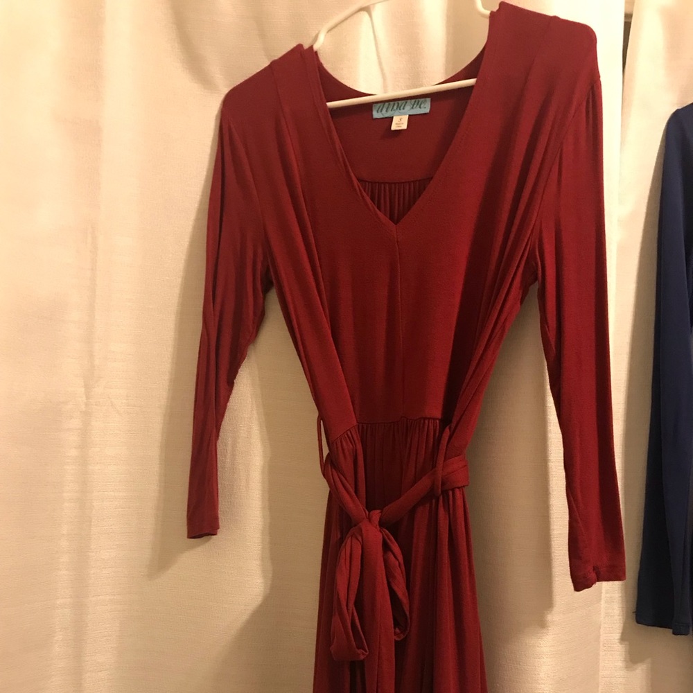 Long sleeve dress with lacy bottom